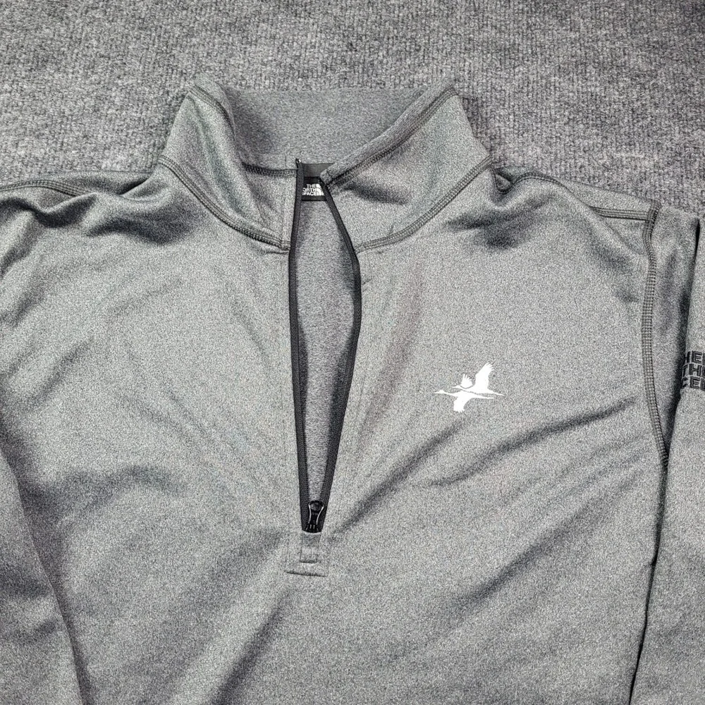 The North Face Mens‎ Gray Quarter Zip Pullover Bird Logo Size Medium